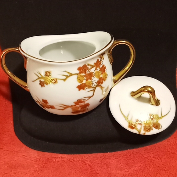 Creamer and sugar set - Picture 5 of 6
